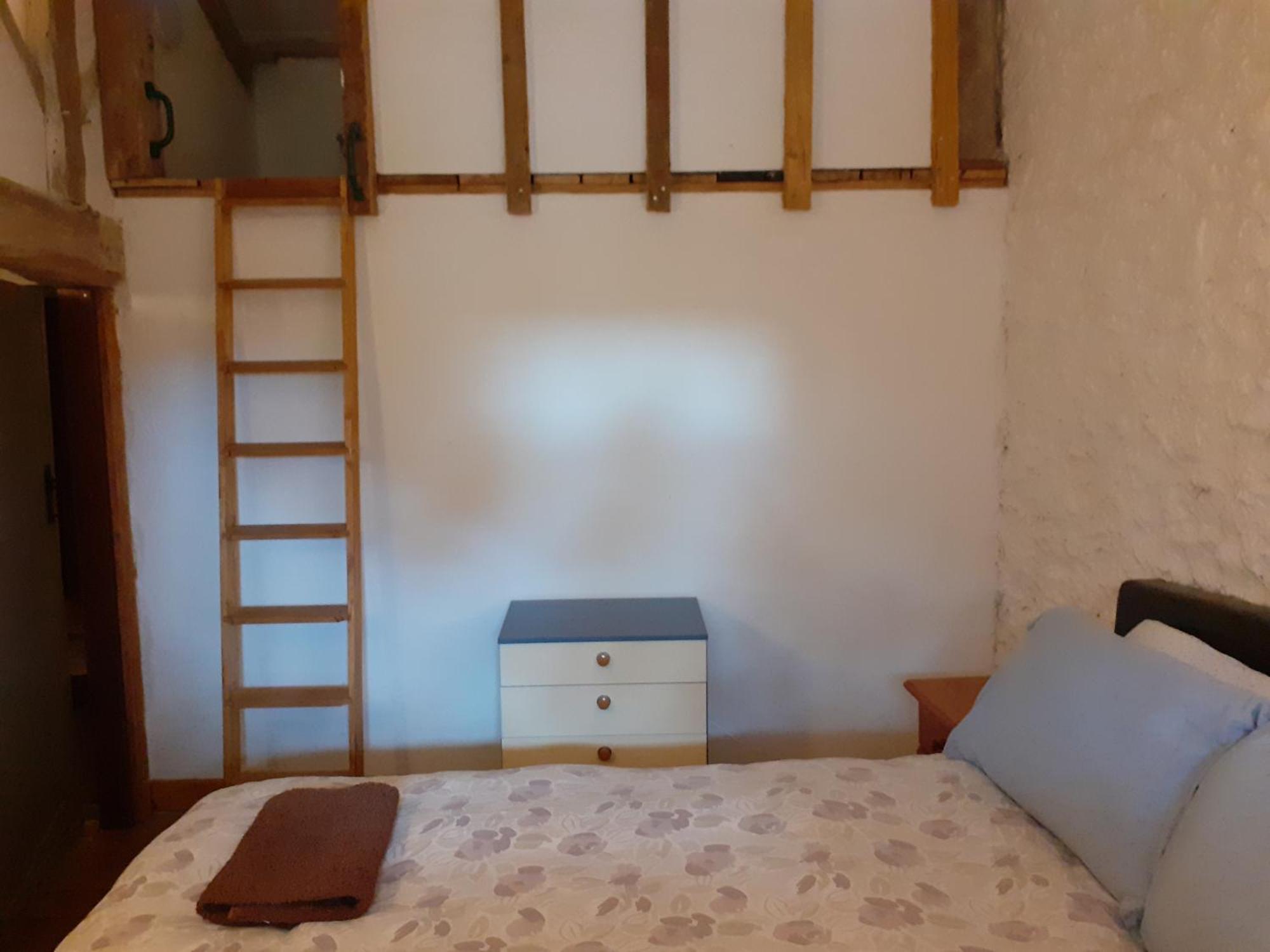 Ecurie Le Buguet Apartman Saint-Antoine-Cumond Kültér fotó
