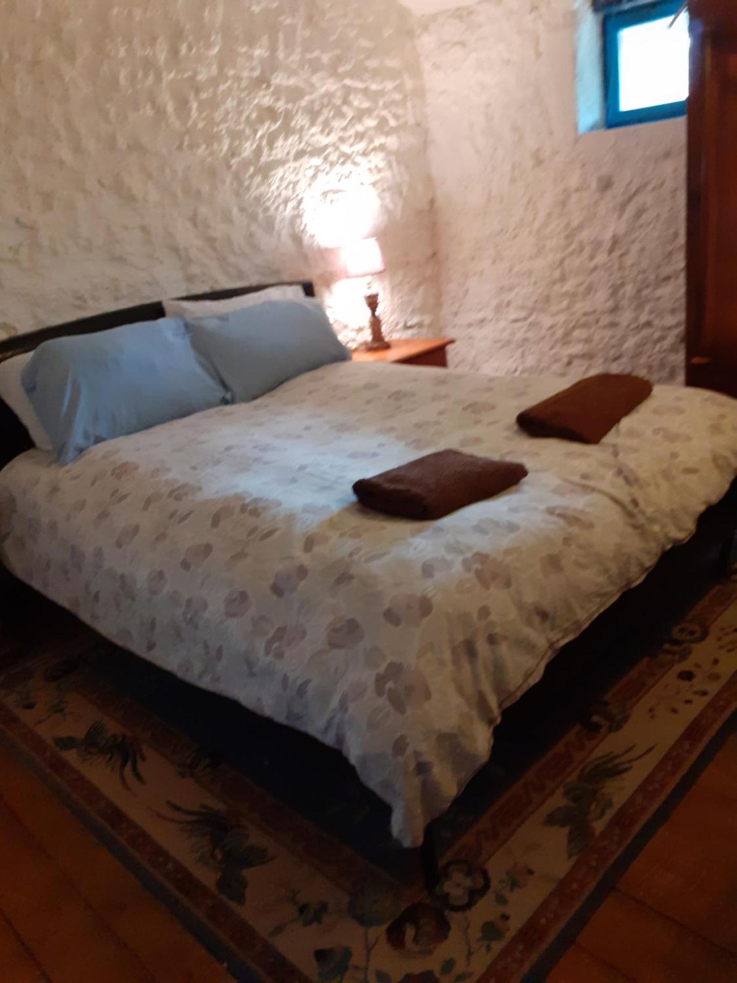 Ecurie Le Buguet Apartman Saint-Antoine-Cumond Kültér fotó